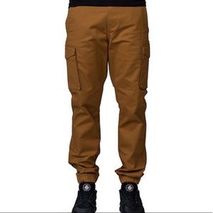 •Mens Levi Banded Cargo Jogger Pants•